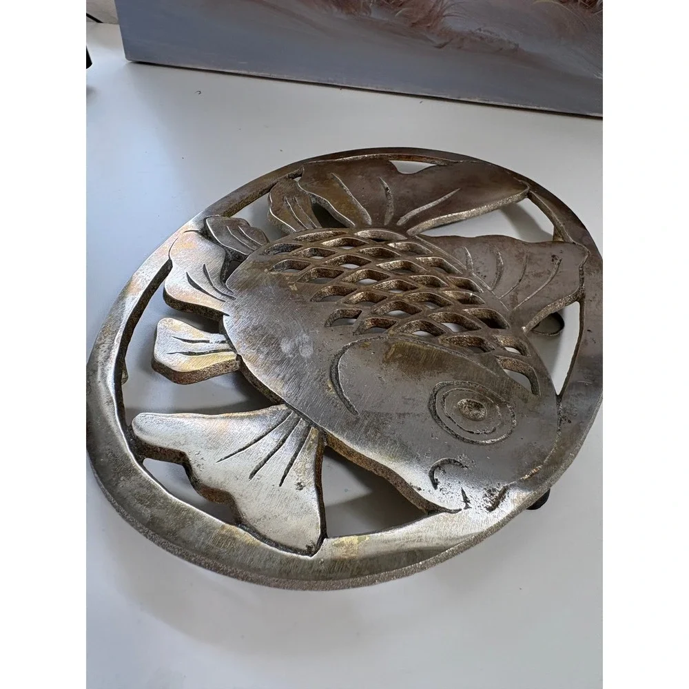 Vintage Brass Fish Trivet Oval Goldfish Koi Wall Hanging Decor Hot Pad 8 Inch